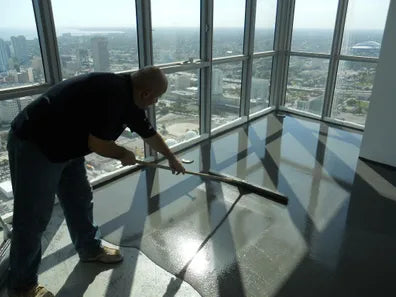 MIXING LARGE VOLUMES OF FLOOR LEVELLING COMPOUND - EASIER THAN EVER