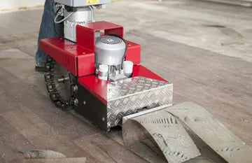 WHEN REMOVING FLOOR COVERINGS, IT’S OFTEN TOUGH, SWEATY, HARD WORK.