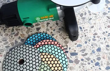 HANDHELD EDGE GRINDING PADS MADE EASY WITH THE HONEYCOMB RESIN PADS