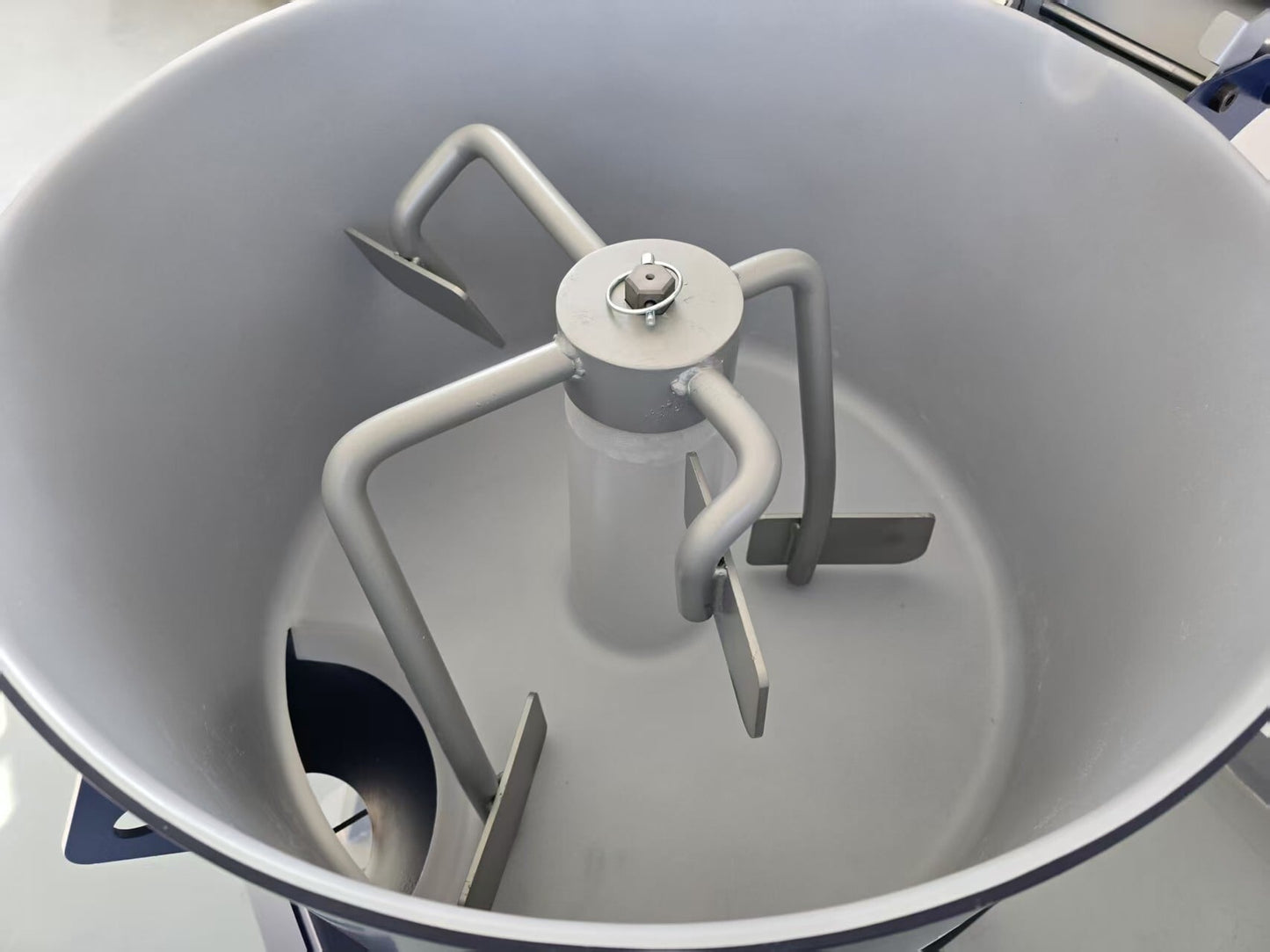 1500W Makinex Forced Action Mixer 120L